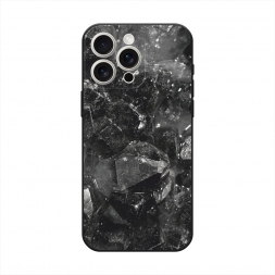 ������� ����������� ����� ׸���� �������� �������� �� iPhone 15 Pro Max