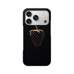 ������� ������ Black strawberry �� iPhone 17 Pro