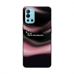 ������� ����������� ����� trust the process �� OnePlus 9R